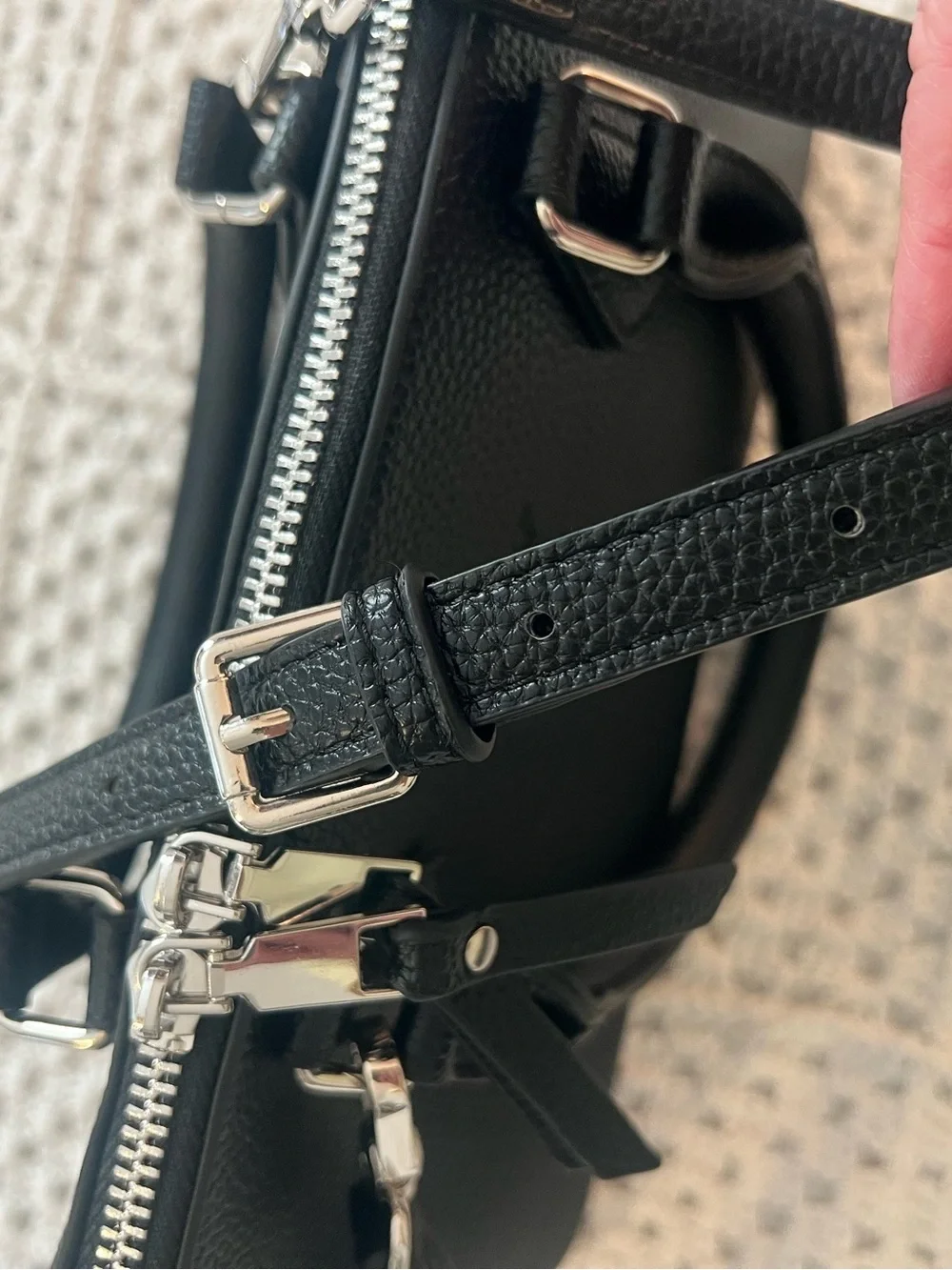 HKCLUF Black Adjustable Strap Bag Vegan Leather New